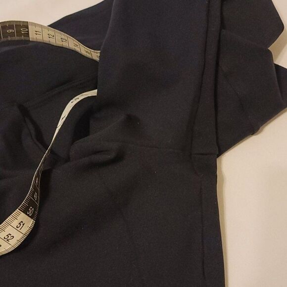 Q líquido leggings size medium - Picture 7 of 8